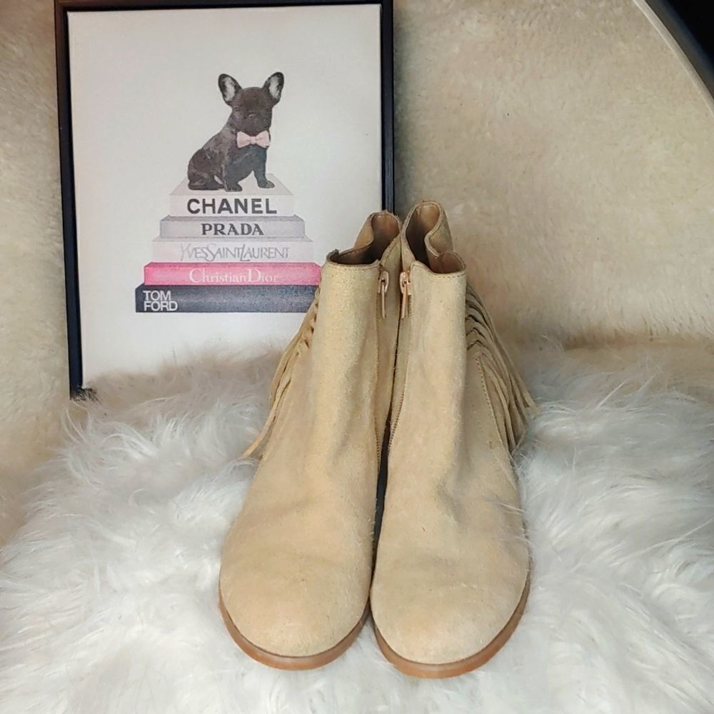 Beautiful suede Reaction Kenneth Cole real leather suede bootie 2 inch heel